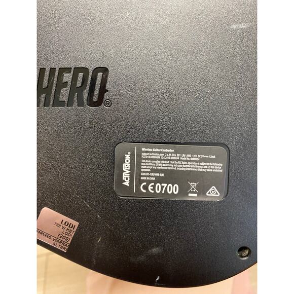 Guitar Hero Live Controller Guitar - PS3 PS4 XBOX ONE 360 Wii U - NO DONGLE - Picture 3 of 4